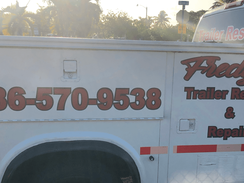 mobile trailer repair truck serving Miami-Dade